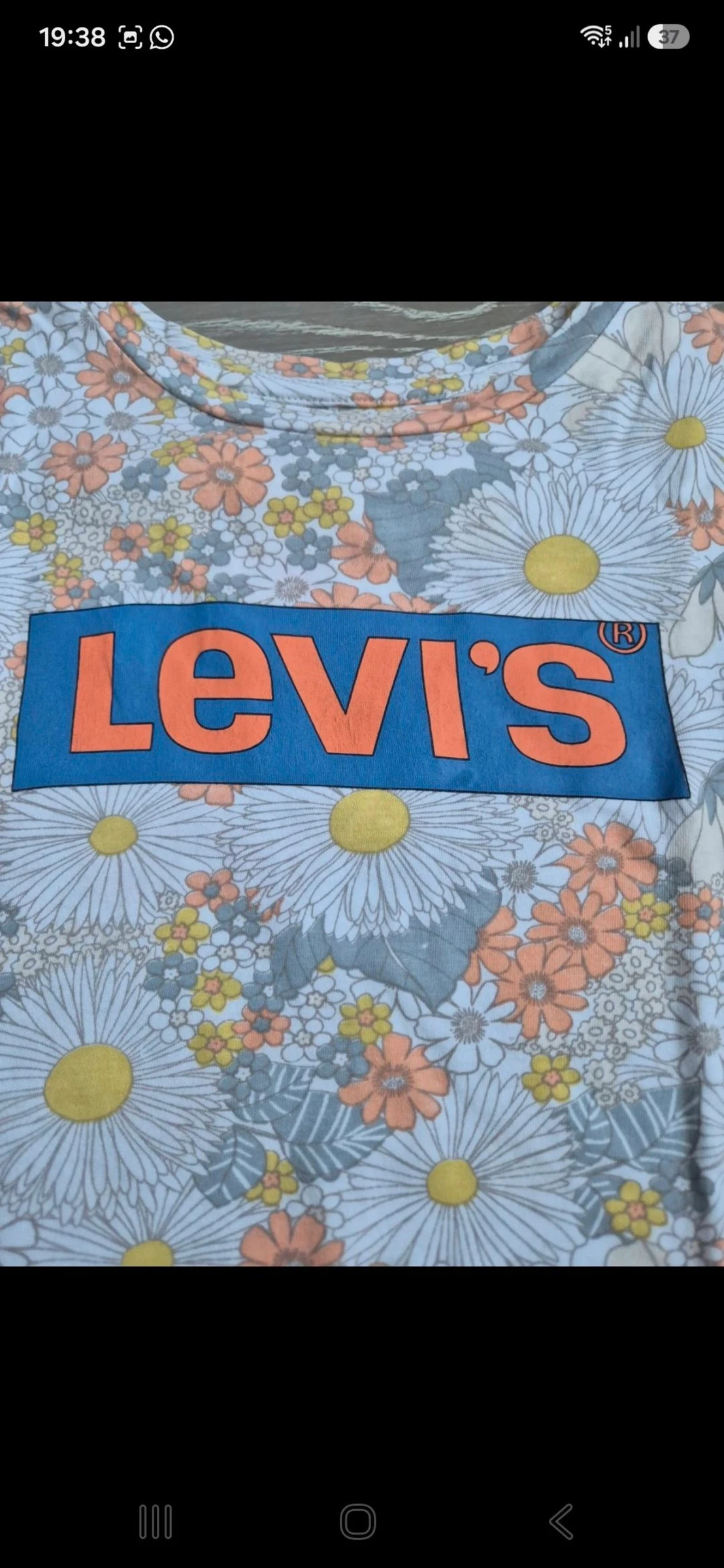 Geel sweatshirt set, legging en bloemig T-shirt. Levis. Maat 10/ 12 jaar – photo 8